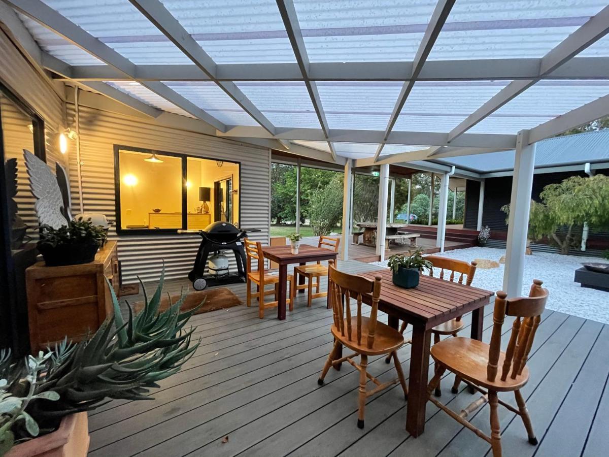 Margaret River Grape Juice Retreat Rustic Romantic Gateway 5Mins To Beaches & Town المظهر الخارجي الصورة